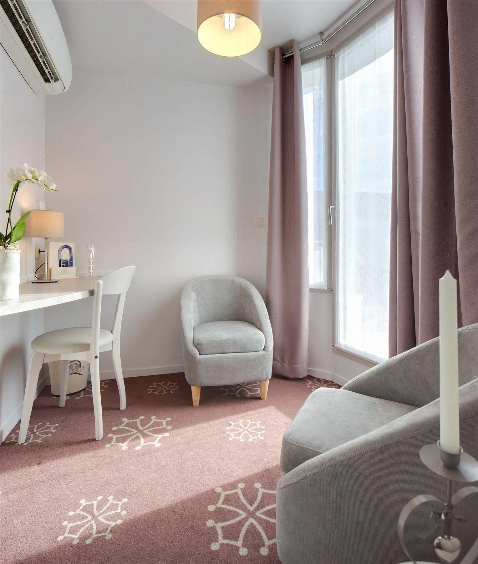 Hotel Ours Blanc - Wilson 4*